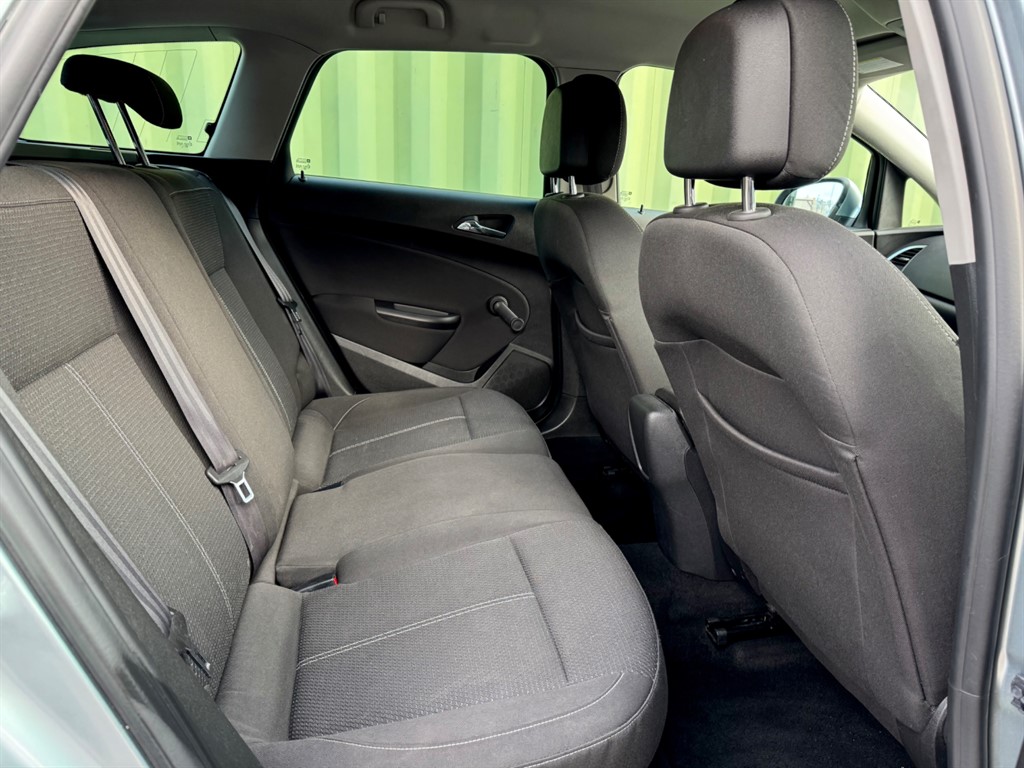 Used Vauxhall Astra 2014 for sale - 76652868: Photo 35