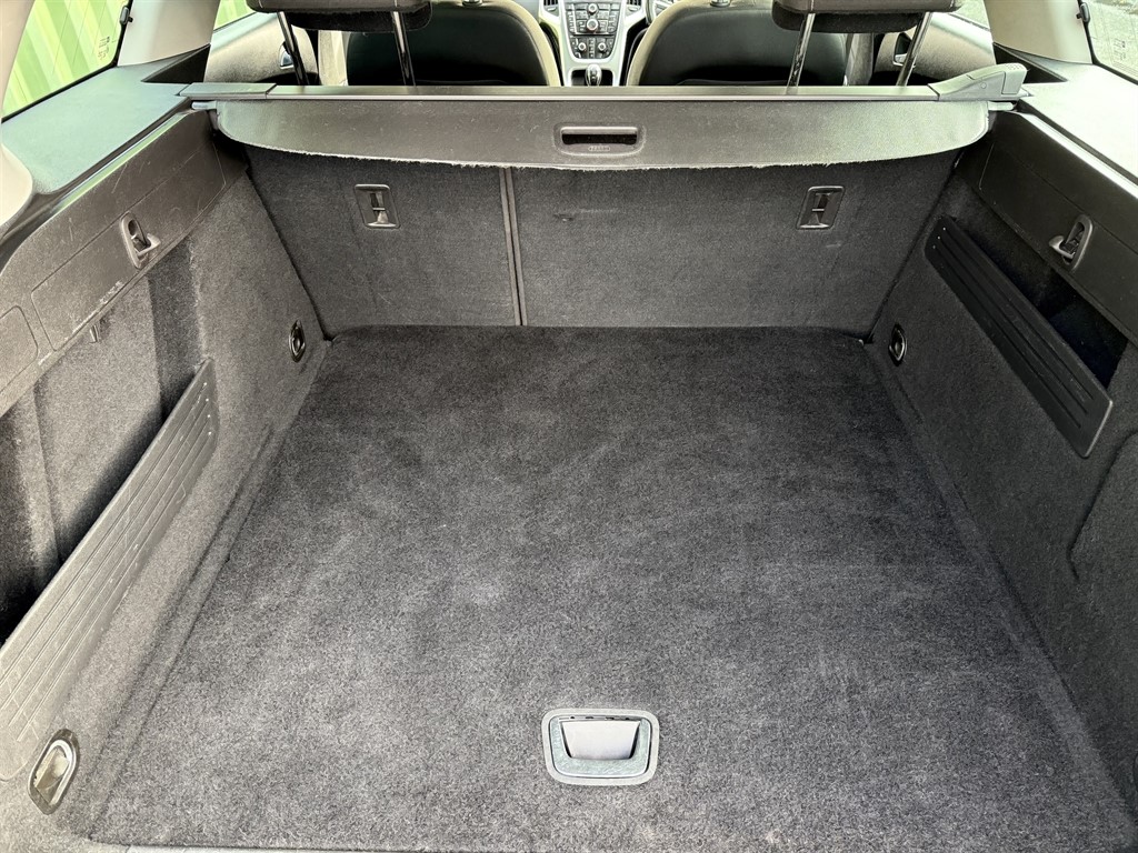 Used Vauxhall Astra 2014 for sale - 76652868: Photo 40