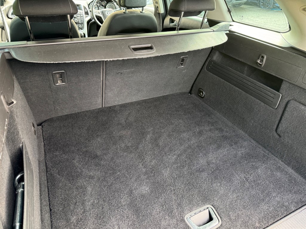 Used Vauxhall Astra 2014 for sale - 76652868: Photo 41