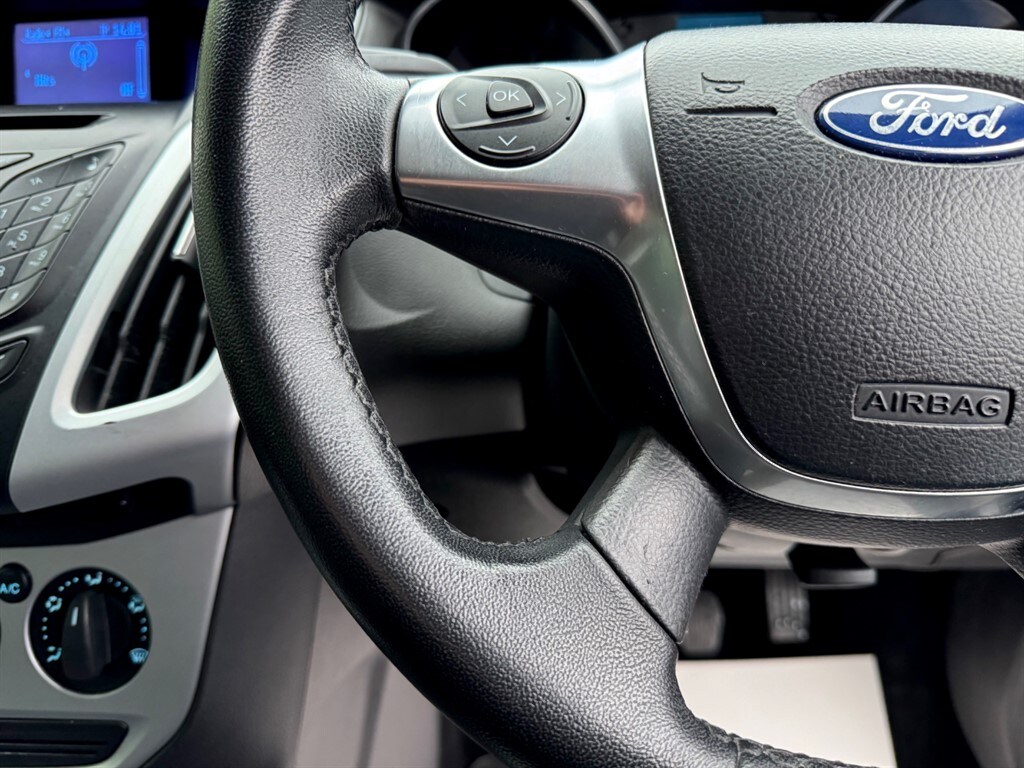 Used Ford Focus 2011 for sale - 77855997: Photo 19