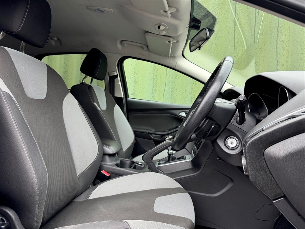 Used Ford Focus 2011 for sale - 77855997: Photo 22