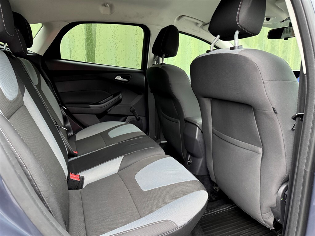 Used Ford Focus 2011 for sale - 77855997: Photo 24