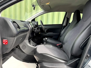 Used Toyota AYGO 2015 for sale - 77193799: Photo