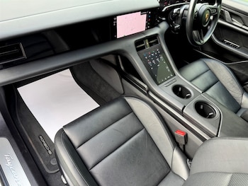 Used Porsche Taycan 2020 for sale - 75571643: Photo