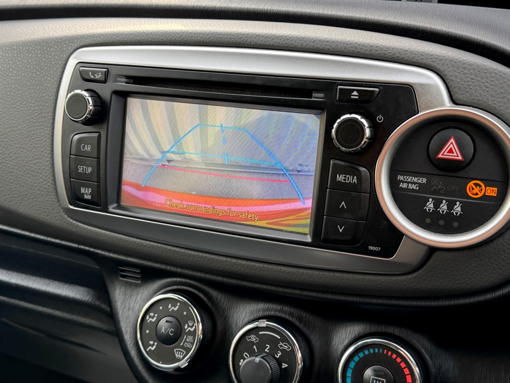 Used Toyota Yaris 2013 for sale - 77205847: Photo 17