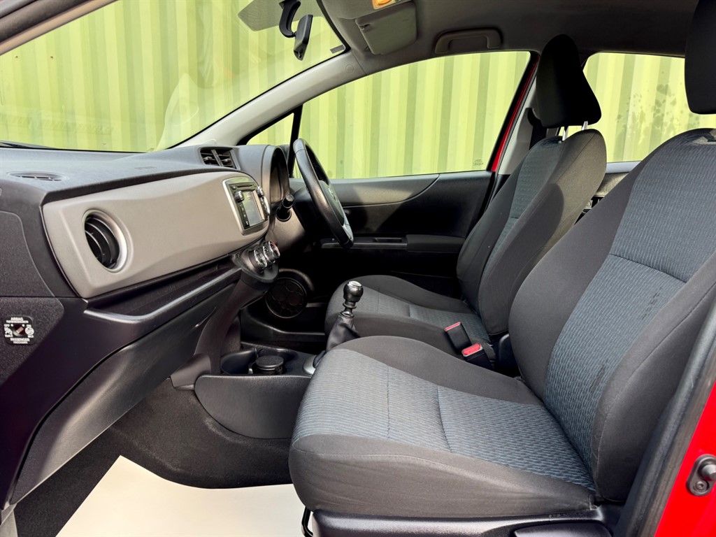 Used Toyota Yaris 2013 for sale - 77205847: Photo 19