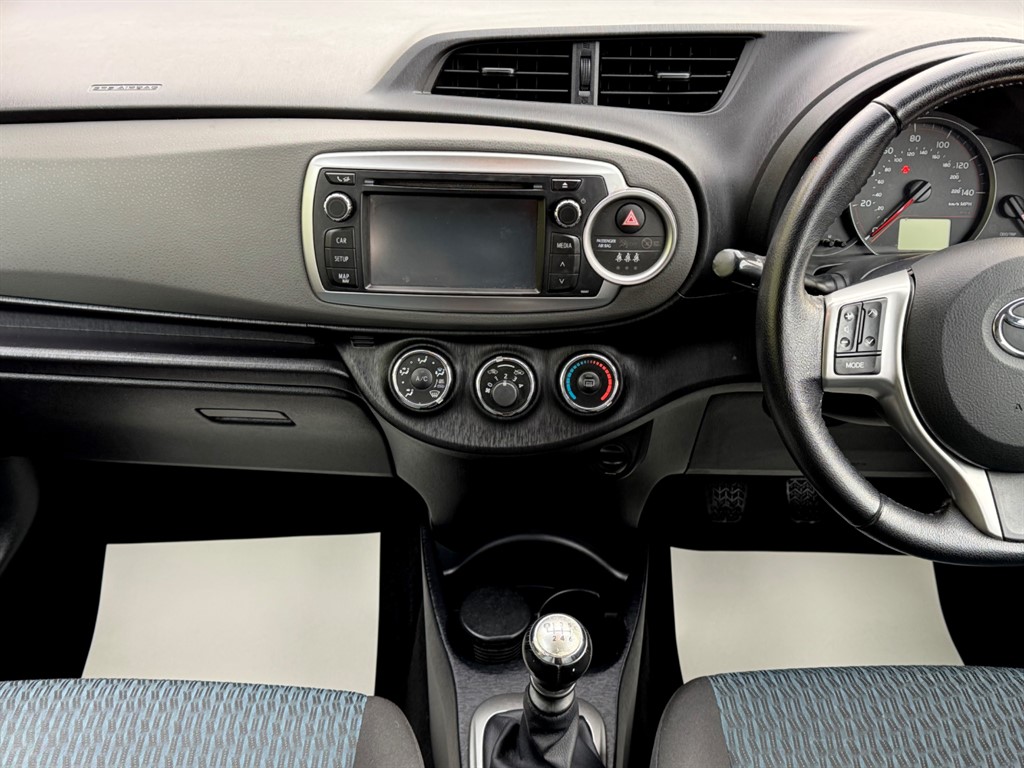 Used Toyota Yaris 2013 for sale - 77205847: Photo 23