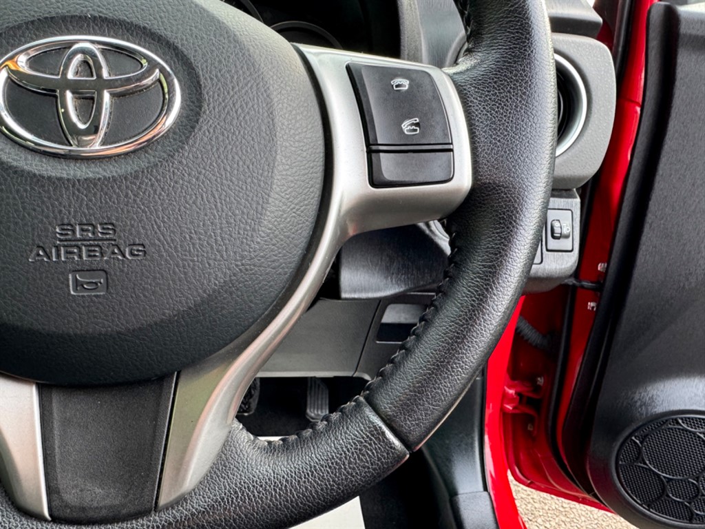 Used Toyota Yaris 2013 for sale - 77205847: Photo 29