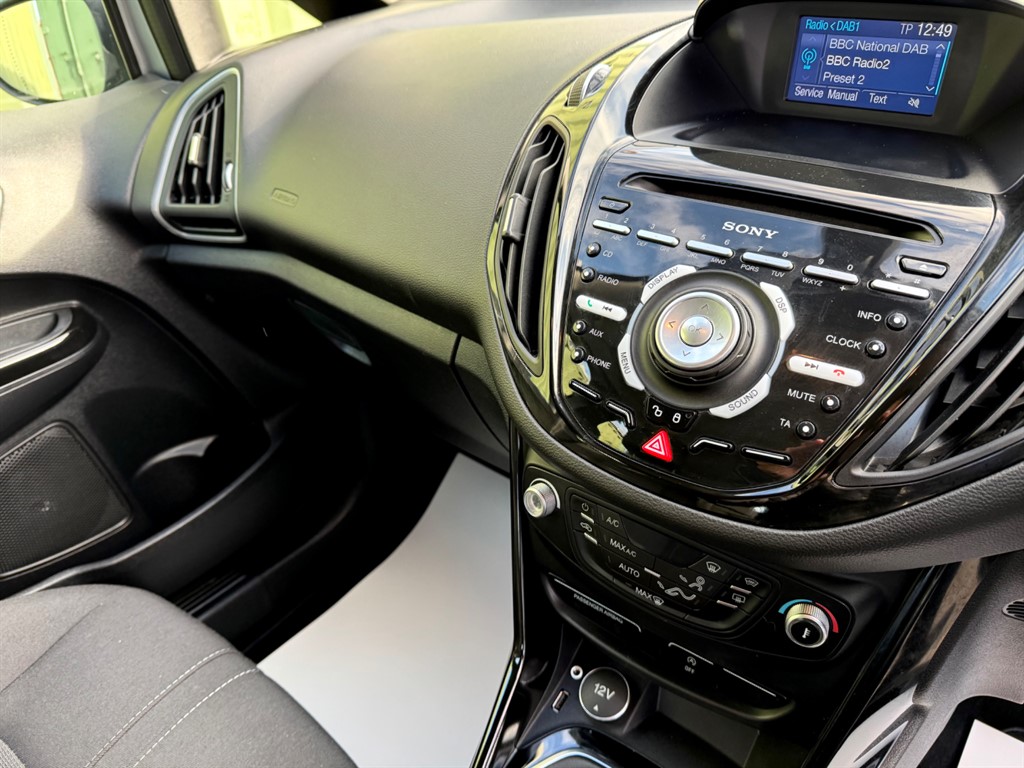 Used Ford B-MAX 2015 for sale - 76652873: Photo 16