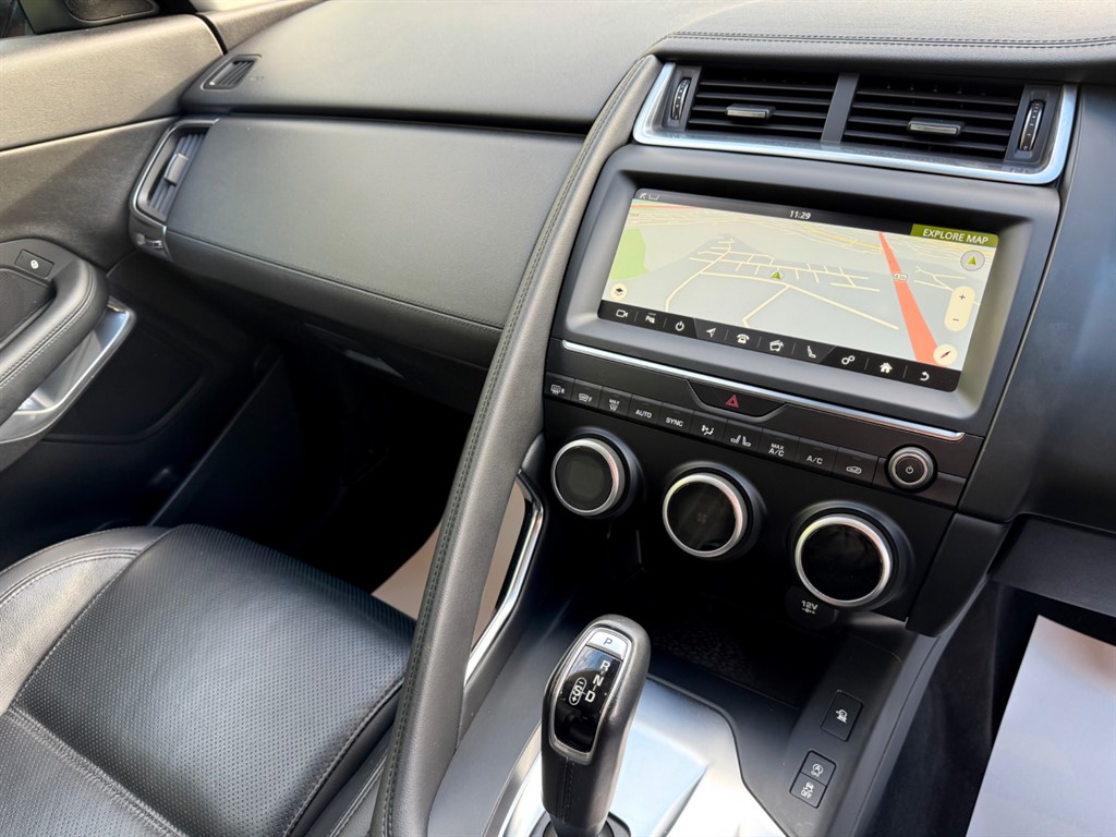 Used Jaguar E-Pace 2020 for sale - 76652874: Photo 17