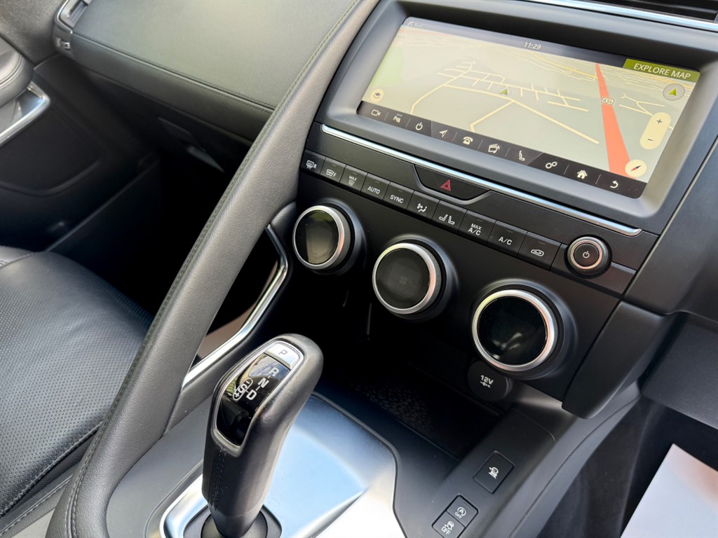 Used Jaguar E-Pace 2020 for sale - 76652874: Photo 18