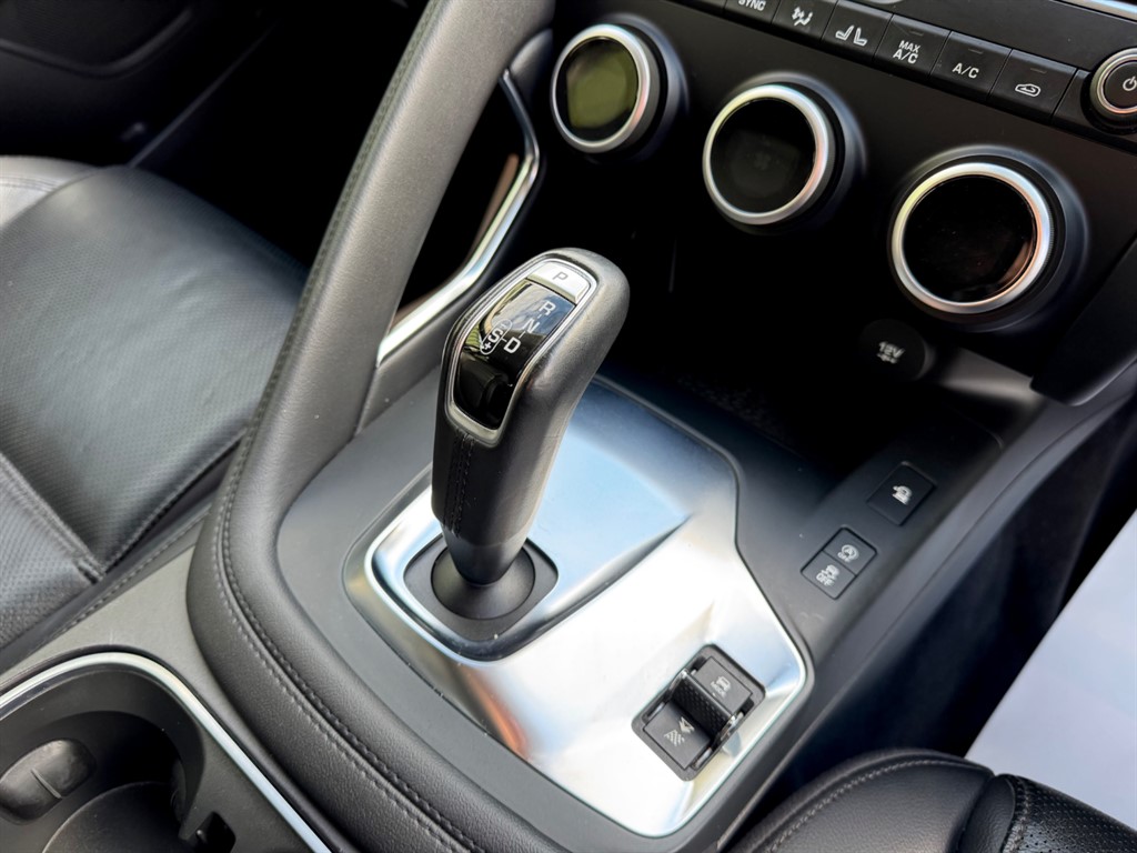 Used Jaguar E-Pace 2020 for sale - 76652874: Photo 19