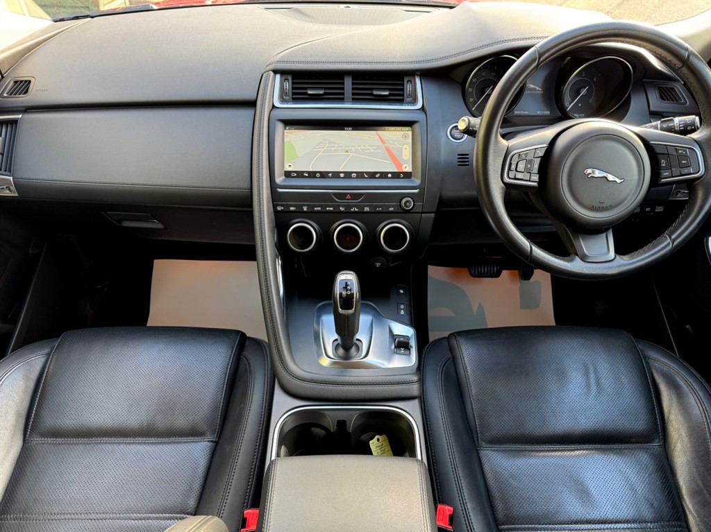 Used Jaguar E-Pace 2020 for sale - 76652874: Photo 28