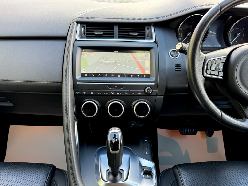 Used Jaguar E-Pace 2020 for sale - 76652874: Photo 29