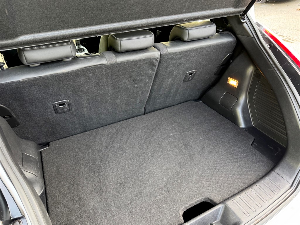 Used Nissan Juke 2017 for sale - 76652860: Photo 41