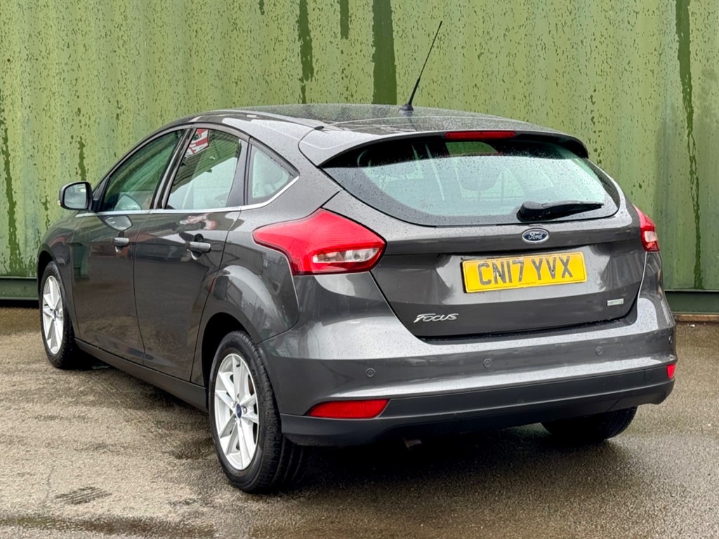 Used Ford Focus 2017 for sale - 77928014: Photo 2