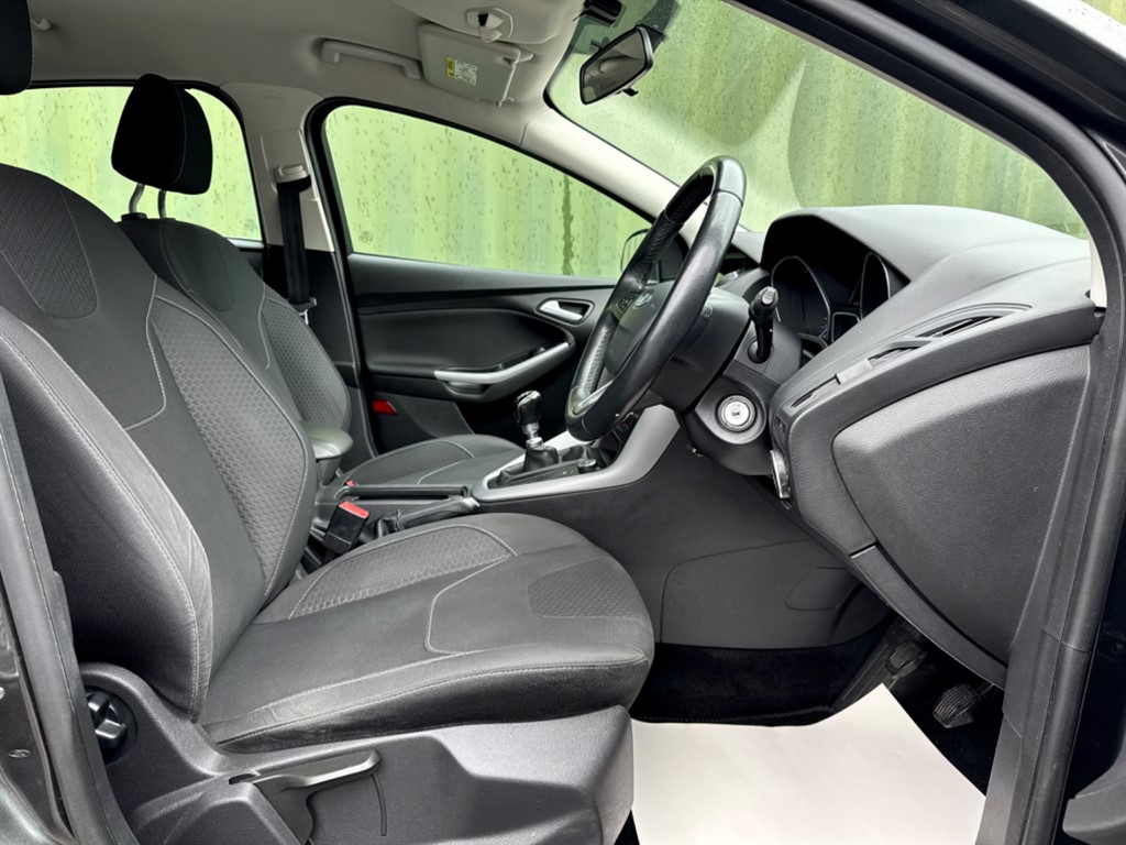 Used Ford Focus 2017 for sale - 77928014: Photo 3