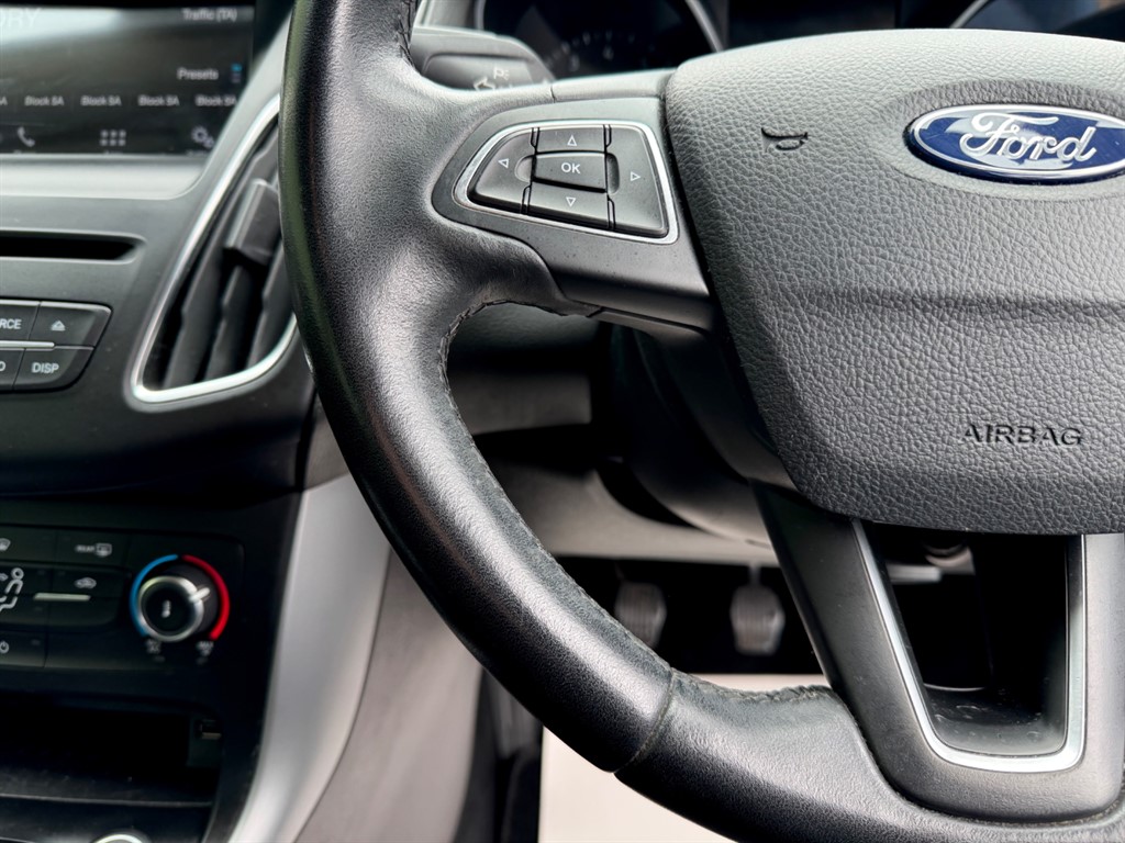 Used Ford Focus 2017 for sale - 77928014: Photo 32