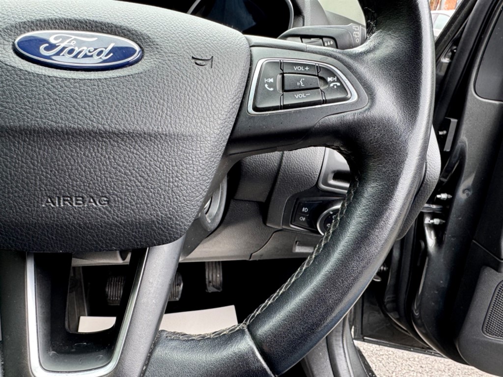 Used Ford Focus 2017 for sale - 77928014: Photo 33