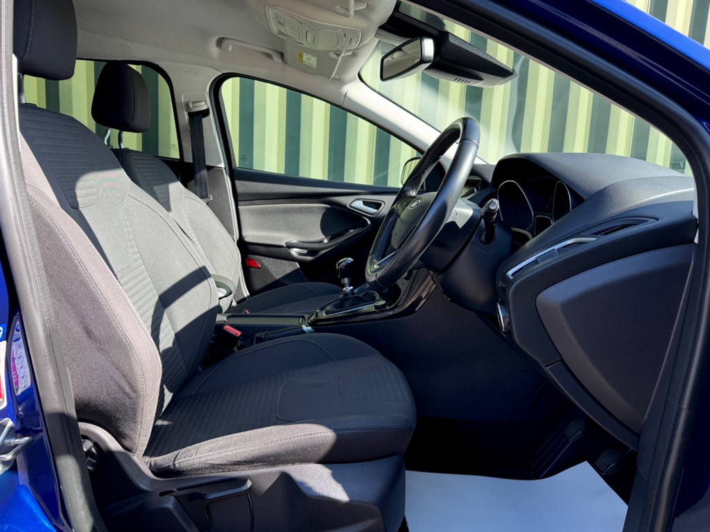 Used Ford Focus 2016 for sale - 76124903: Photo 3