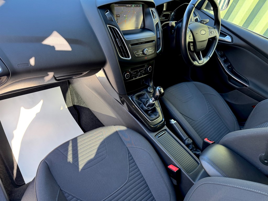 Used Ford Focus 2016 for sale - 76124903: Photo 4