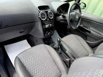 Used Vauxhall Corsa 2013 for sale - 74980170: Photo