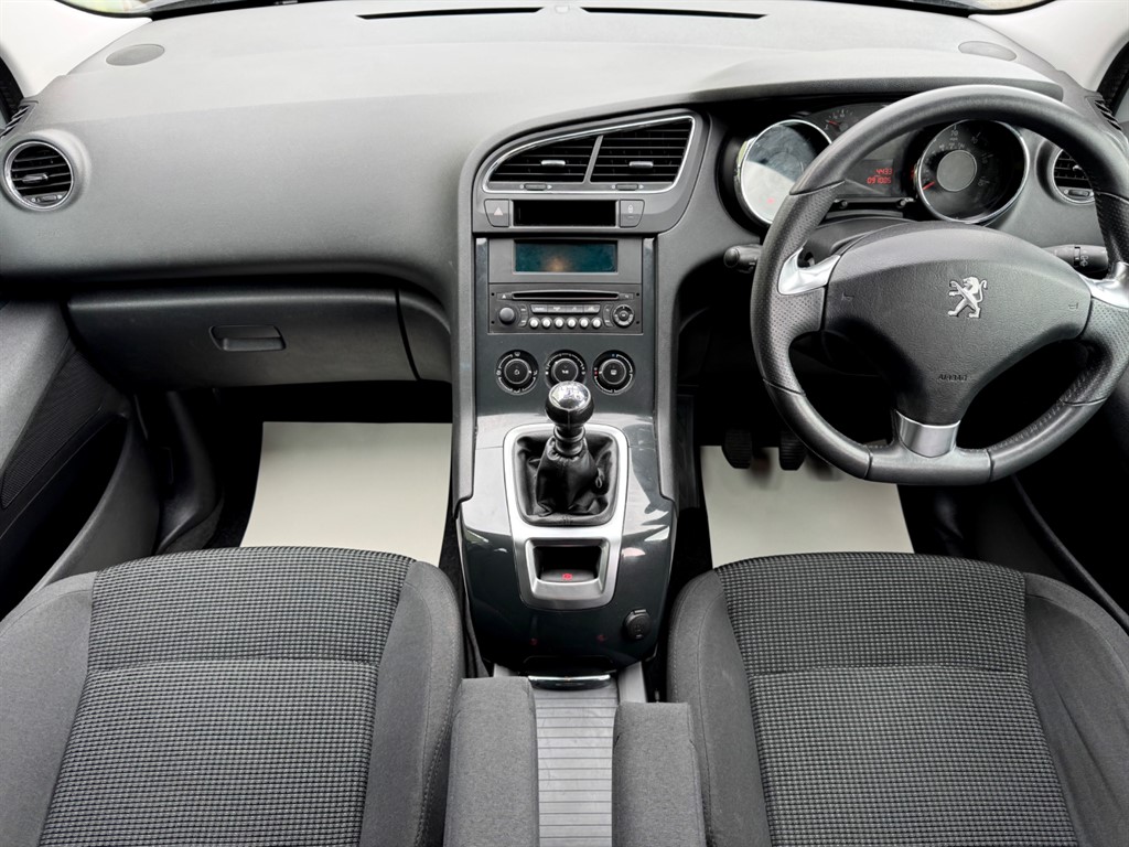 Used Peugeot 5008 2015 for sale - 76104516: Photo 24