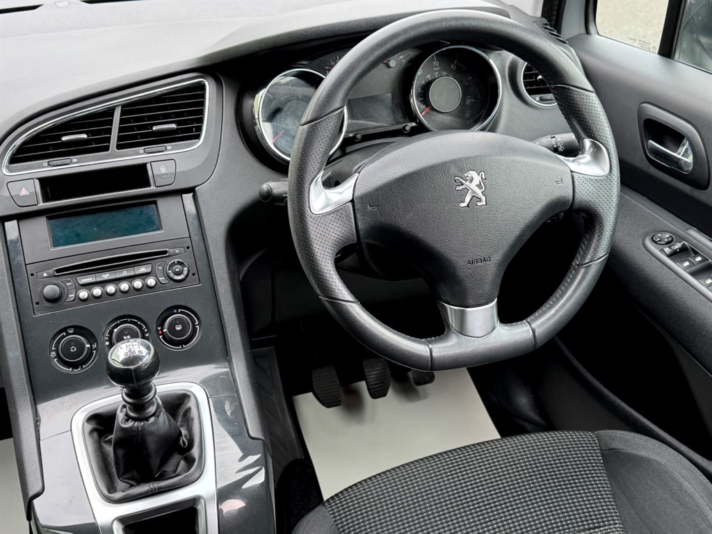 Used Peugeot 5008 2015 for sale - 76104516: Photo 28