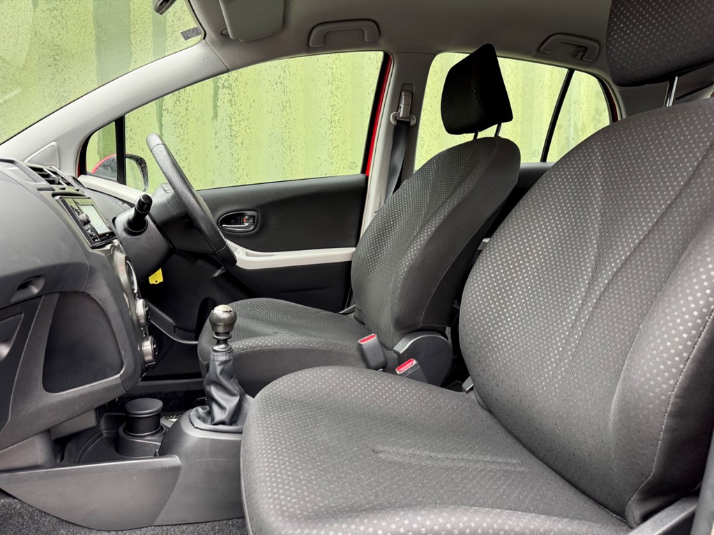 Used Toyota Yaris 2011 for sale - 77600710: Photo 19