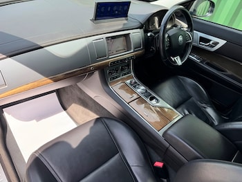 Used Jaguar XF 2012 for sale - 79555535: Photo