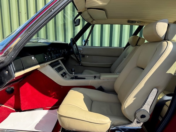 Used Jensen Interceptor 1974 for sale - 75572439: Photo 25