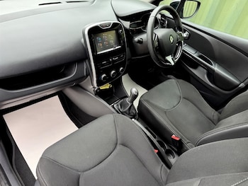 Used Renault Clio 2015 for sale - 78506156: Photo