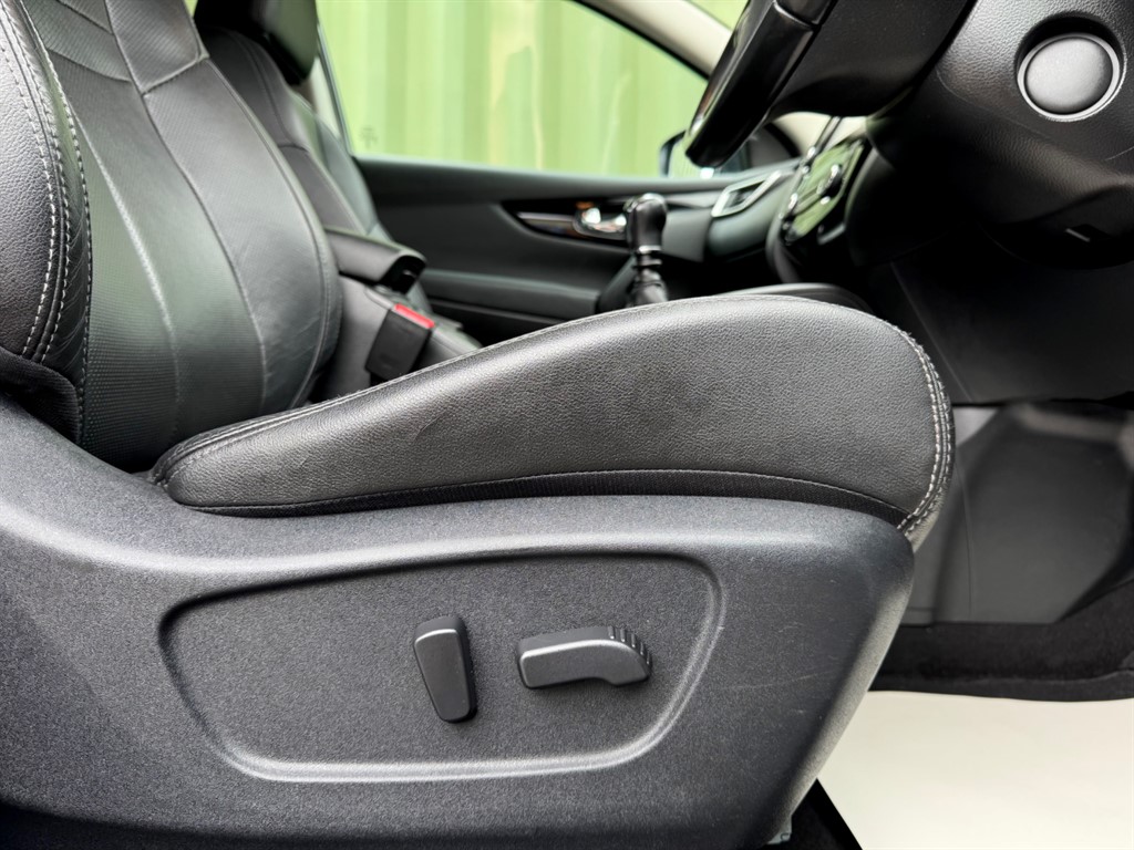 Used Nissan Qashqai 2014 for sale - 76355301: Photo 16