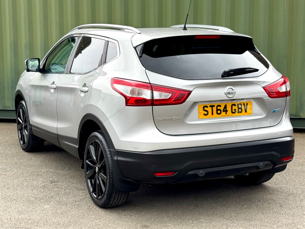 Used Nissan Qashqai 2014 for sale - 76355301: Photo 2