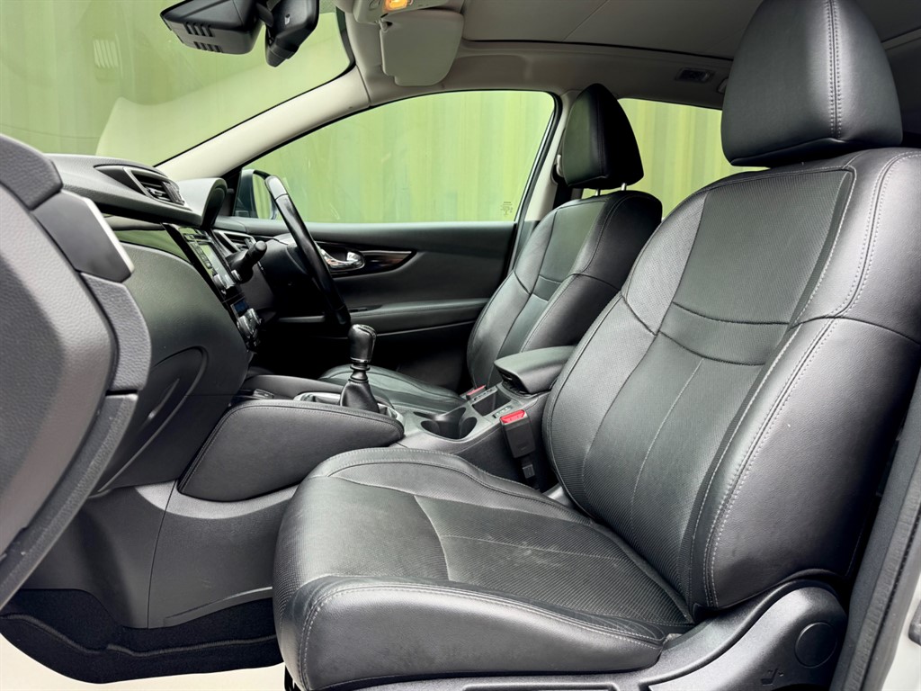 Used Nissan Qashqai 2014 for sale - 76355301: Photo 25