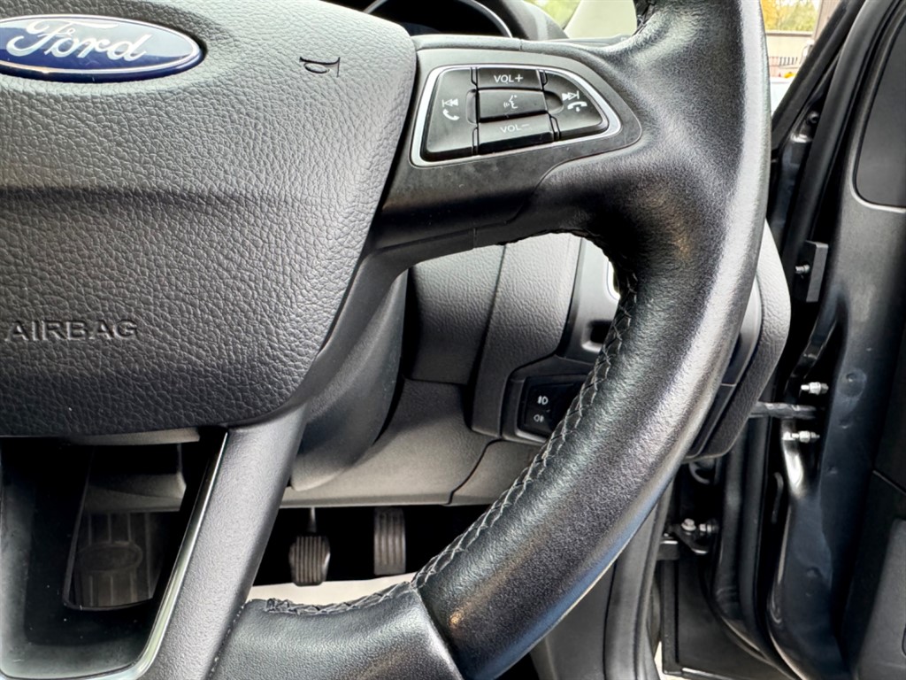 Used Ford Focus 2017 for sale - 76344228: Photo 37