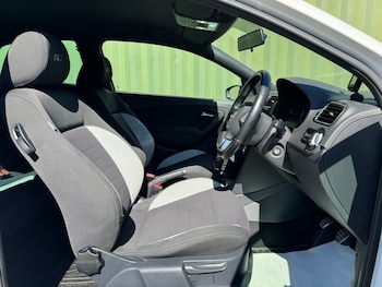 Used Volkswagen Polo 2013 for sale - 78424283: Photo