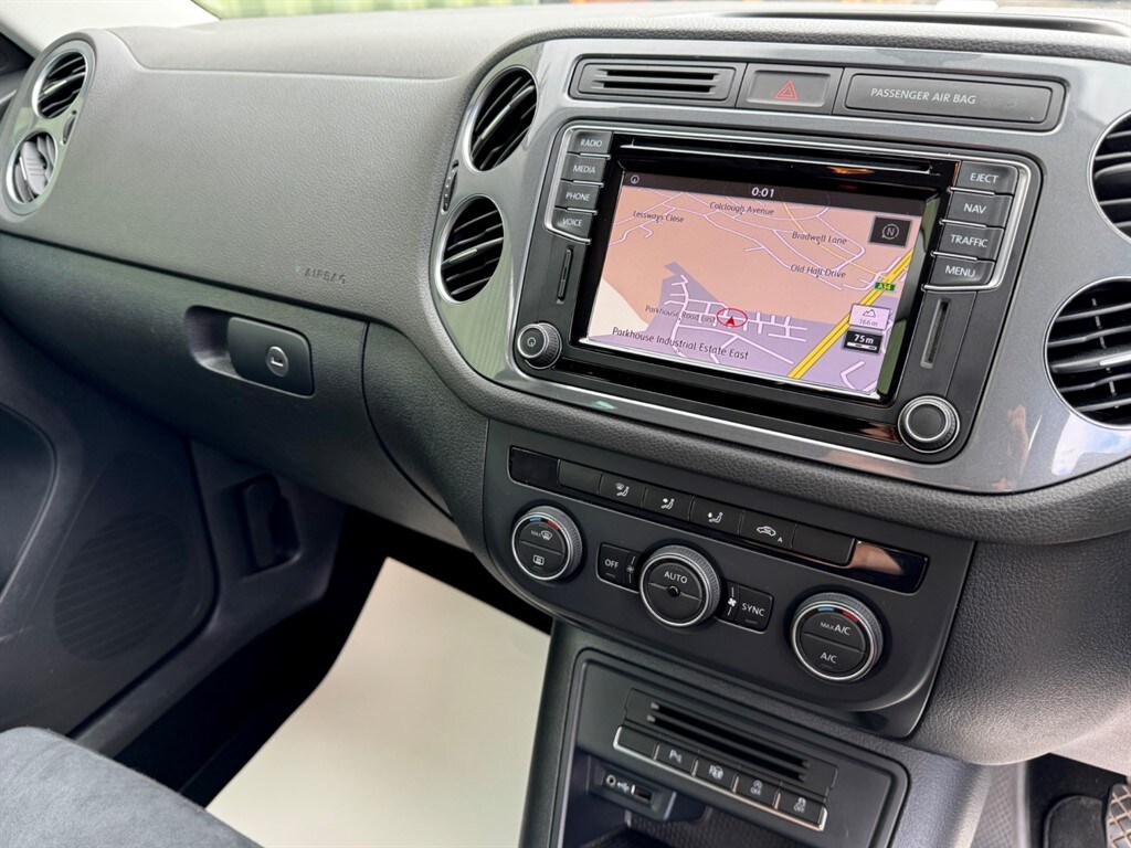 Used Volkswagen Tiguan 2015 for sale - 75702874: Photo 16