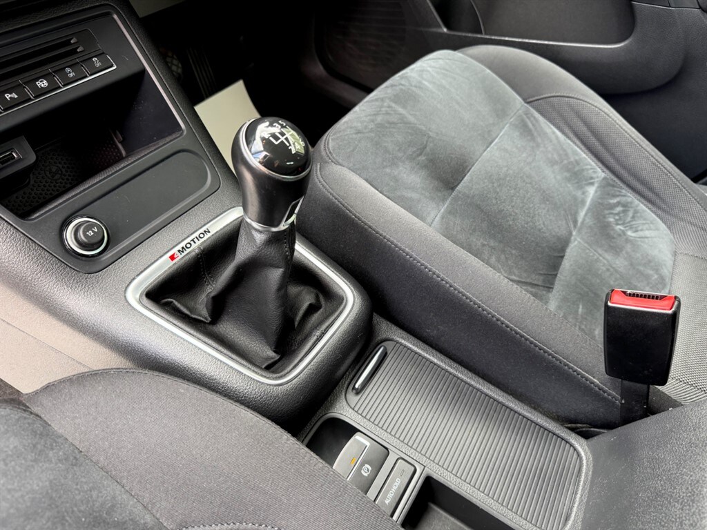 Used Volkswagen Tiguan 2015 for sale - 75702874: Photo 28