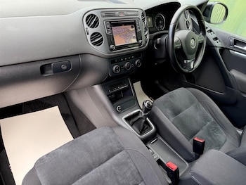 Used Volkswagen Tiguan 2015 for sale - 75702874: Photo