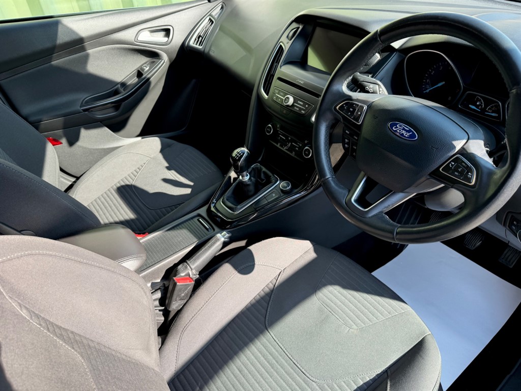 Used Ford Focus 2017 for sale - 77960130: Photo 13