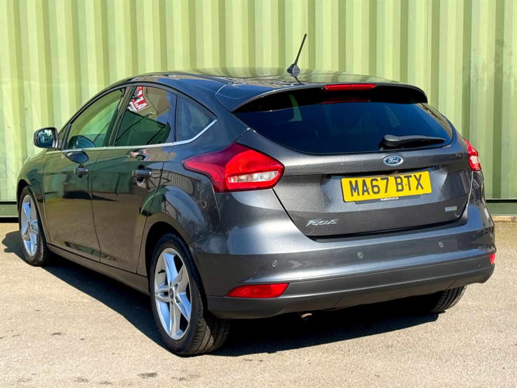 Used Ford Focus 2017 for sale - 77960130: Photo 2