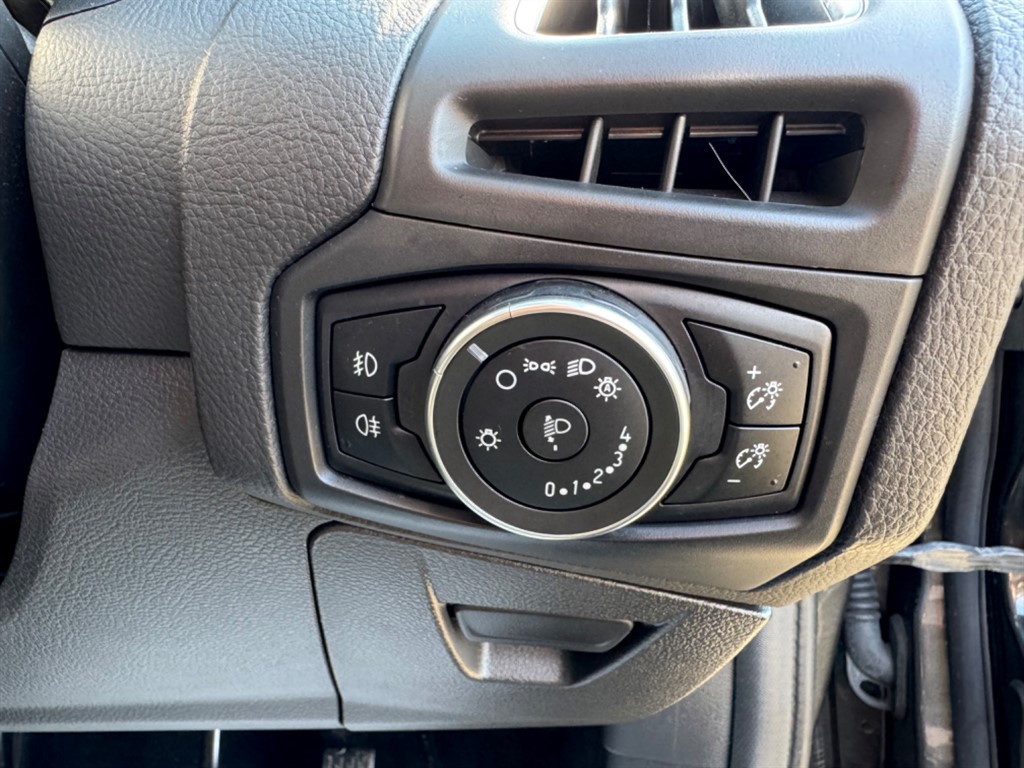 Used Ford Focus 2017 for sale - 77960130: Photo 20