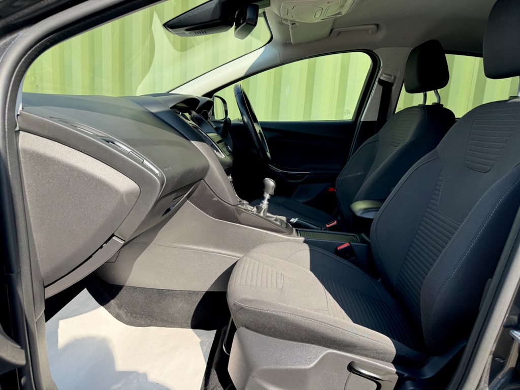 Used Ford Focus 2017 for sale - 77960130: Photo 21