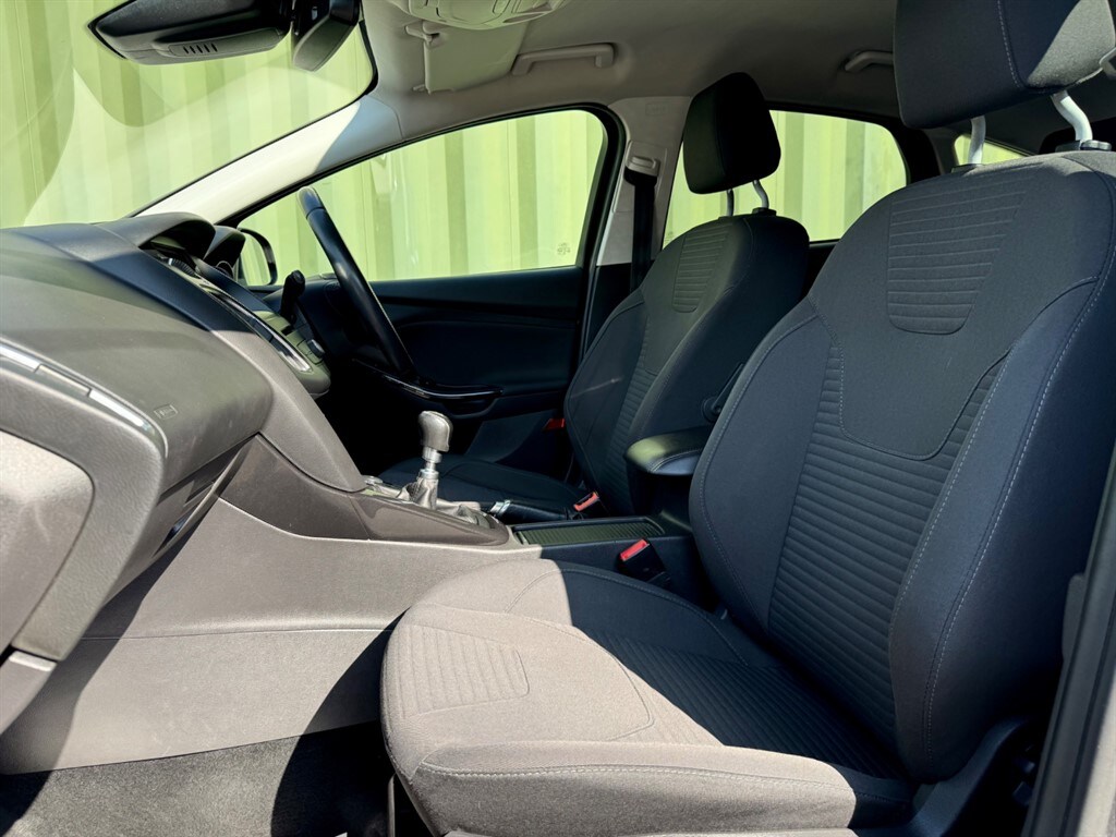 Used Ford Focus 2017 for sale - 77960130: Photo 24