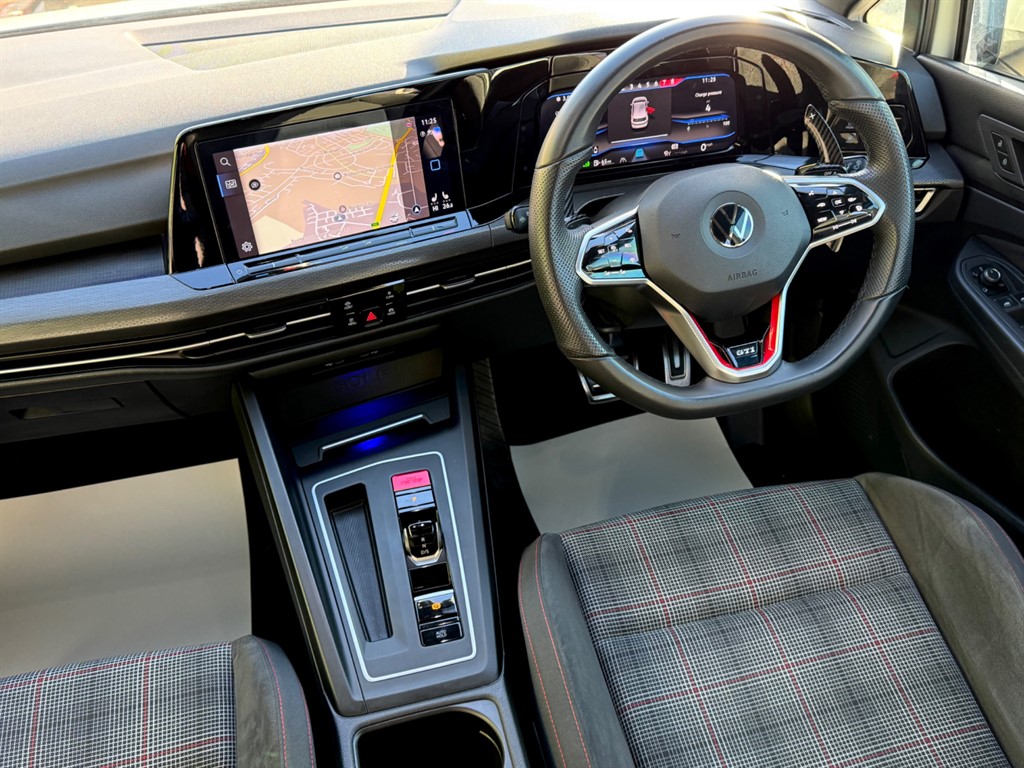 Used Volkswagen Golf 2021 for sale - 76722477: Photo 32