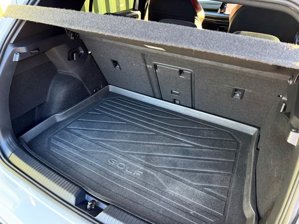 Used Volkswagen Golf 2021 for sale - 76722477: Photo 43