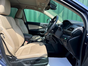 Used Honda CR-V 2015 for sale - 79555541: Photo