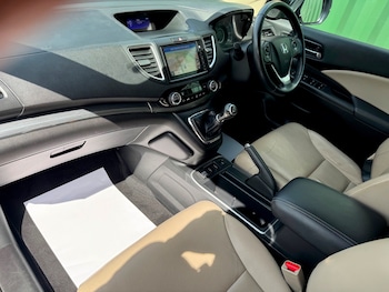 Used Honda CR-V 2015 for sale - 79555541: Photo
