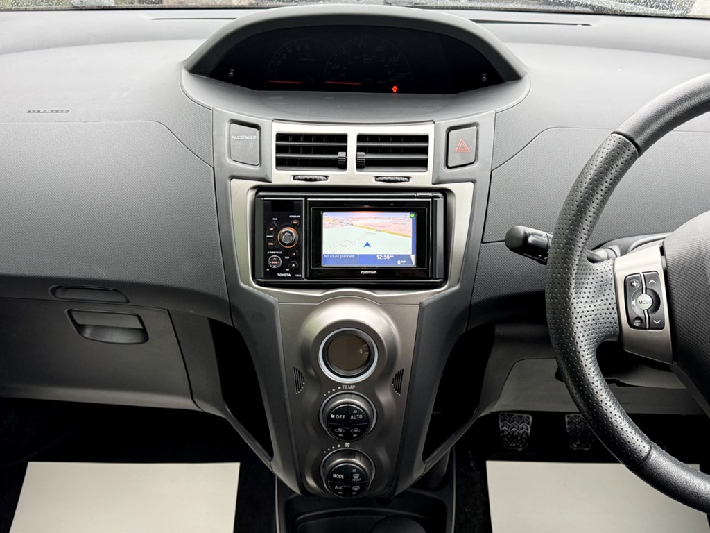 Used Toyota Yaris 2011 for sale - 77691221: Photo 21